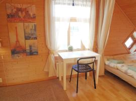 Fully equipped flat, 2 bedrooms, FREE car parking., hotell i nærheten av City Syd i Trondheim
