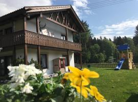 Ferienhaus Alpenperle, cottage in Grainau