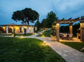 Fragos Garden Studios, hotel with parking in Kyllini