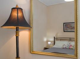 Remezzo Apartments, cheap hotel in Akrogiali