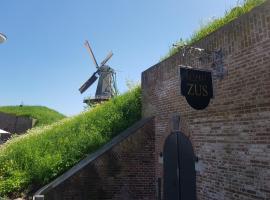 Kazemat Zus, Hotel in Woudrichem