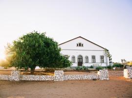 White House Guest Farm, hotel en Grünau