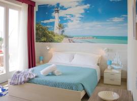 The Lighthouse Rooms, hotel a Lazise