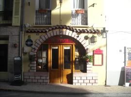 La Chaumière, hotel v destinaci Seyne