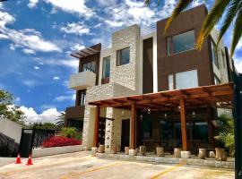 Ilalo Garden Hotel & Restaurant, luxe hotel in Quito