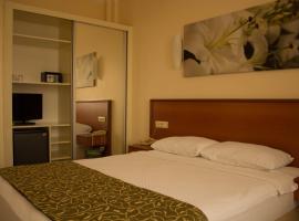 Lord Hotel, hotel in Cesme