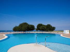 Apartments Polynesia Plava Laguna, beach rental in Umag