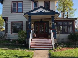 Blue Gables Bed and Breakfast, hotel cerca de Instituto Culinario de Niagara Falls, Niagara Falls