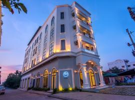 Sky Palace Boutique Hotel, hotell i Battambang
