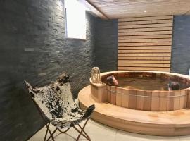 Appart'Hotel Aiguille Verte & Spa, apartment in Chamonix