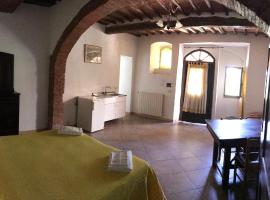 Fattoria Il Santo, farm stay in Santo