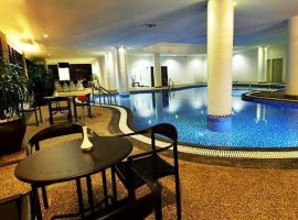 Holiday Villa Hotel & Suites Kota Bharu, отель в Кота-Бару