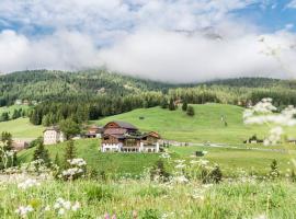 Miraval NaturHotel, hotel in Badia