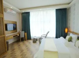 Thuy Sakura Hotel & Serviced Apartment