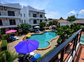 Pool Access 89 @Rawai Hotel, hotel a Ravaj-parton