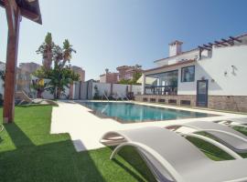 Pixel, guest house in Torremolinos