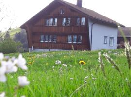 Ferienstudio Familie Fässler-Dörig: Appenzell şehrinde bir otel