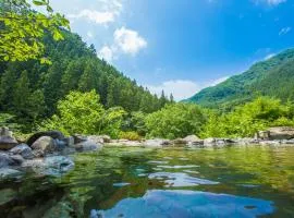 谷川温泉 檜の宿 水上山荘、みなかみ町のバケーションレンタル