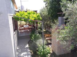 Country house Mia, country house in Starigrad-Paklenica