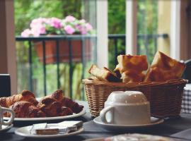 Pineta del Borgo, hotell i Cavi di Lavagna