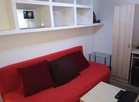 Friendly House - Self Check-In, self catering accommodation in Bucharest