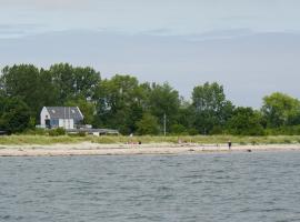 Ferienhaus Brückenblick 12 a, luksushotelli kohteessa Fehmarnsund