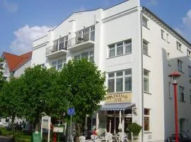 Haus Jahreszeiten by Rujana