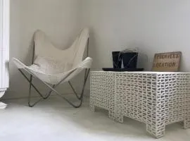 "Côté cour, côté jardin"