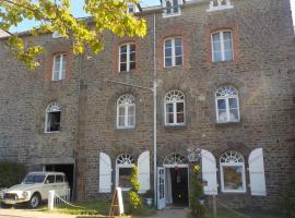 La Tocade Del Arte - Dinan, bed and breakfast en Lanvallay