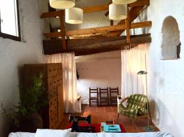 Casa Yolanda, cottage a Bojar