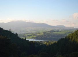 Glyn Mawr Barn, holiday home in Bala