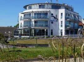 Nordseehotel Benser Hof Garni am Hafen