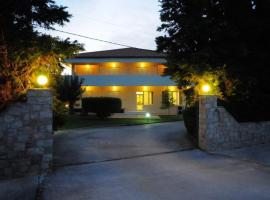 Hotel Pantheon, hotel near Elefthérios Venizélos Airport - ATH, Markopoulo