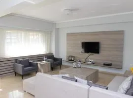 Grey Suite Filoxenia