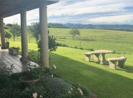 Thyme Out Weltevreden Farm, holiday rental in Curryʼs Post