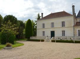 Logis Des Bessons, B&B in Migron