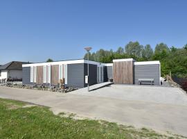 Classy Holiday Home in Sint Annaland Barbecue, atostogų namelis mieste Sint Analandas