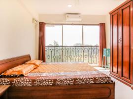 ROSA' Penthouse with POOL & TERRACE, khách sạn ở Candolim