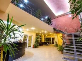 Hotel Torontal