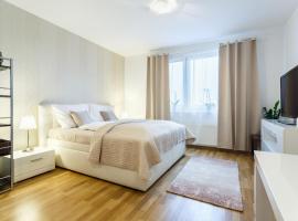 Golden Apartments Rezidence Nová Karolina, hotel cerca de Calle Stodolní, Ostrava