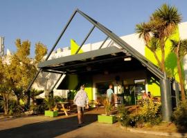 Lemon Hotel, hotel v destinácii Le Coteau