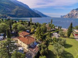 Villa Torbole, hotell i Nago-Torbole