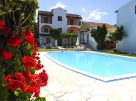 Irene Apartments, hotel v destinaci Acharavi