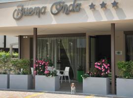 Hotel Buena Onda, hotel in Peschiera del Garda