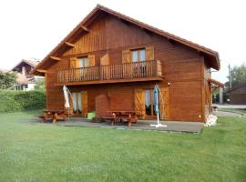 chalet 2007, hotel with parking in Le Boulay