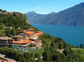 Hotel Pineta Campi, hotell sihtkohas Tremosine Sul Garda