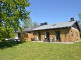 Cottage in Mont with Sauna and Forest