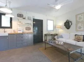 Apollo Beachfront House in Pefkohori #FeelsLikeHome
