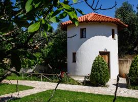 Kefalonian Mill - Oneira Villas, hotel em Trapezaki