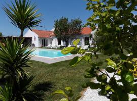 Quinta Camargue, B&B/chambre d'hôtes à Cela Velha